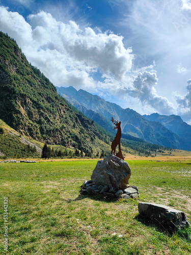 Alpi italiane, Stelvio statua cervo