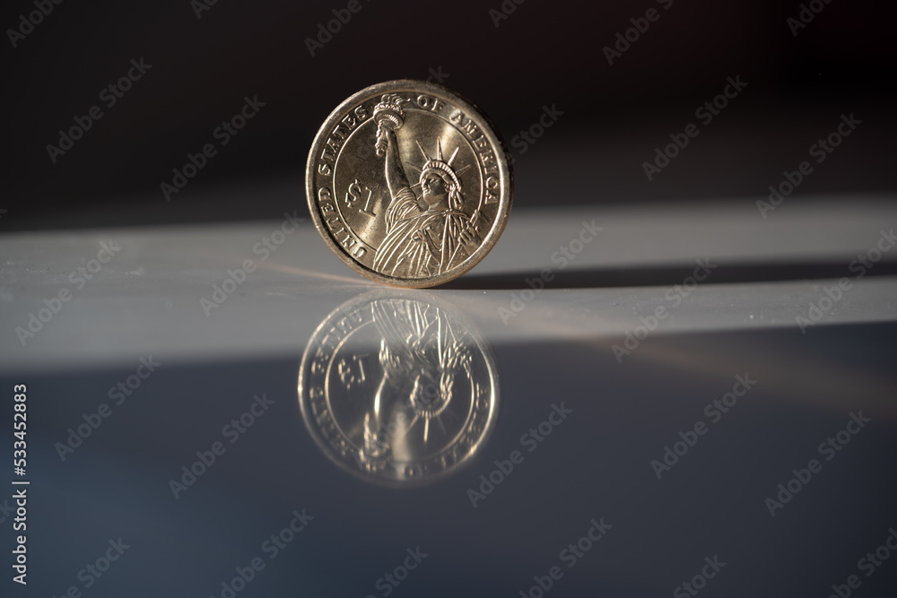Moneda de un dólar de los Estados Unidos con la imagen de la Estatua de