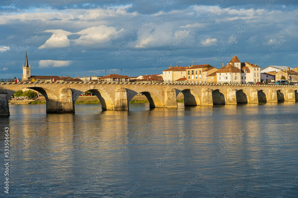 Obraz premium Pont Saint-Laurent in Mâcon, Burgund