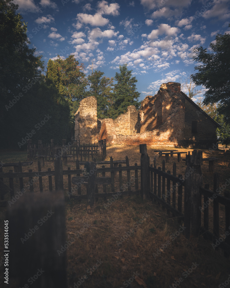 Medieval ruin temple of Rádpuszta, Balatonlelle at lake Balaton foto de  Stock | Adobe Stock
