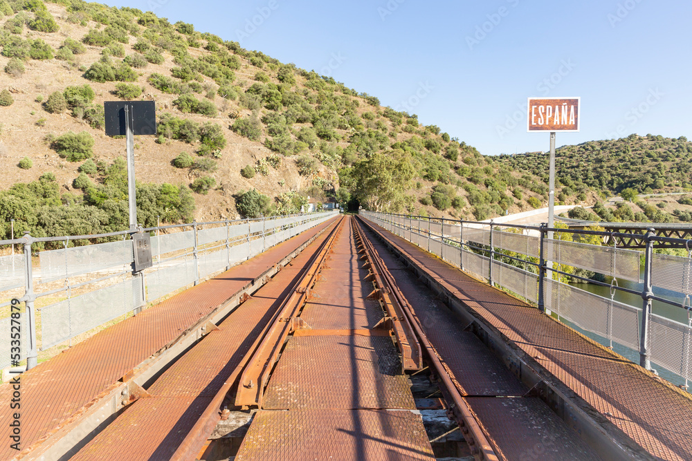 Camino de Hierro - international railroad bridge over Águeda river between Portugal (Barca de Alva) and Spain (La Fregeneda) Camino de Hierro - international railroad bridge over Águeda river between Portugal (Barca de Alva) and Spain (La Fregeneda)