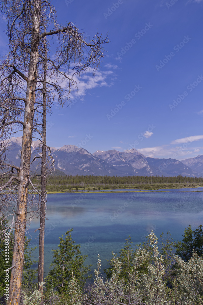 Obraz premium Lake Edith on a Summer Day