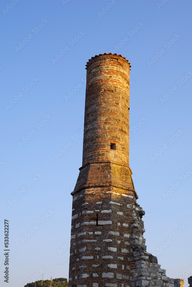 Minaret de la mosquée rouge de Berat