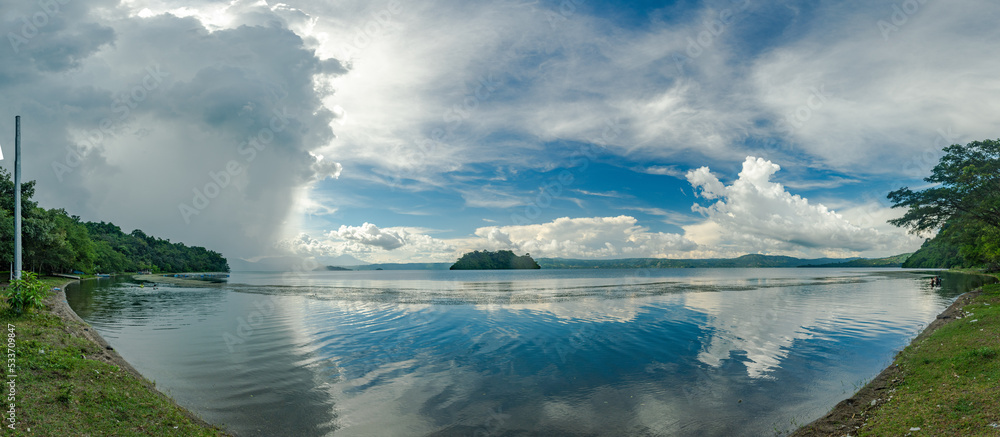 Fototapeta premium Green pool in the ilopango lake in municipality of san miguel tepezontes, el salvador, central america