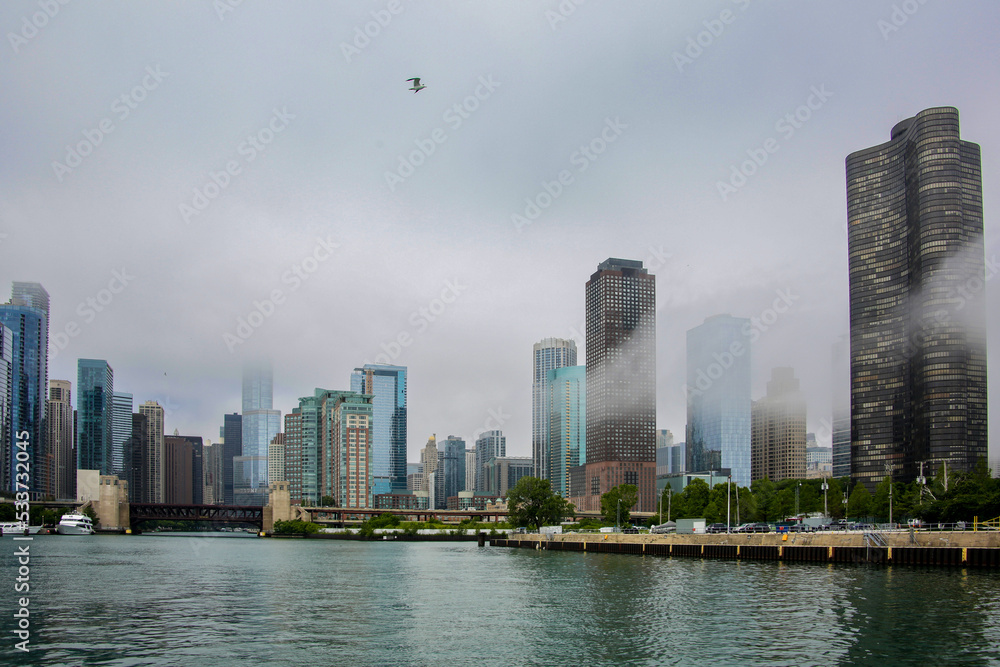 Fototapeta premium foggy city skyline