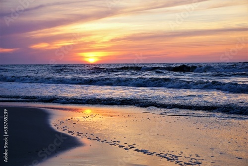 Fototapeta Naklejka Na Ścianę i Meble -  sunset at the beach