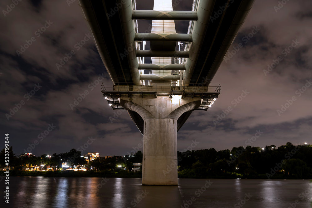 Up close night photo of ayang bridge