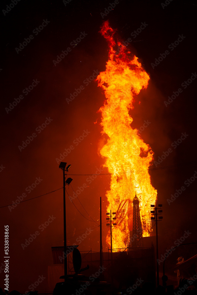 Obraz premium big burning statue in las fallas valencia spain
