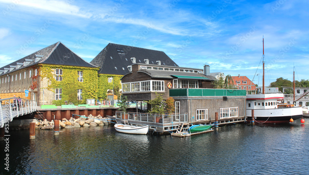 Denmark, / Copenhagen : Houseboats in Gammelholm district