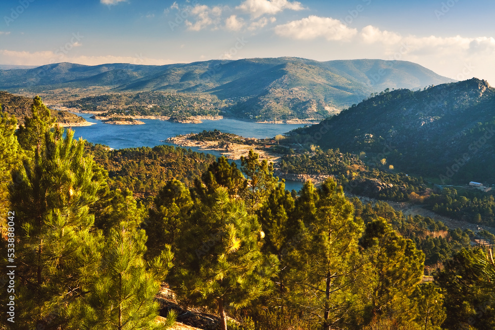 Naklejka premium Embalse del Burguillo