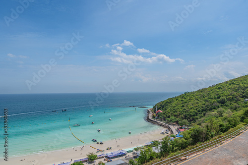 Fototapeta Naklejka Na Ścianę i Meble -  Chonburi.thailand 07.05.2022.Landscape view of tawean beach with crowded of tourist on the beach in cloudy day.Tawaen Beach is the main Beach on the popular Koh Larn Island.