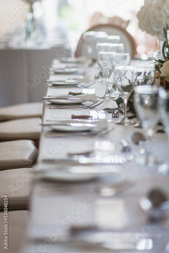 wedding top table place setting