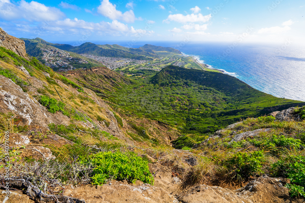 Aerial view of the Koko crater and of the Pacific Ocean on O'ahu island ...