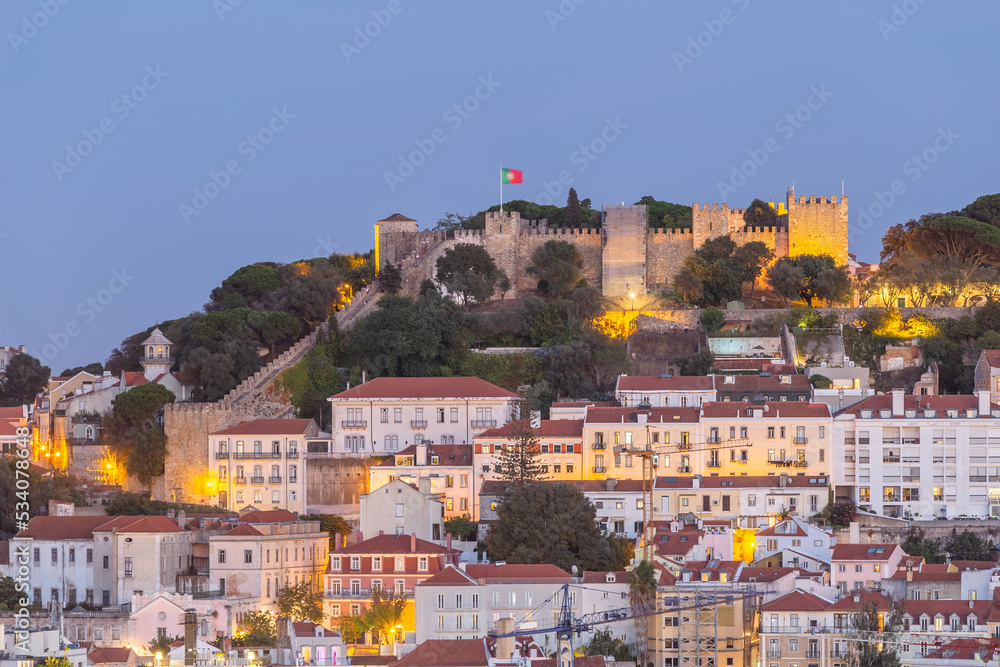 Fototapeta premium Lisbon, Portugal skyline at Sao Jorge Castle during sunset