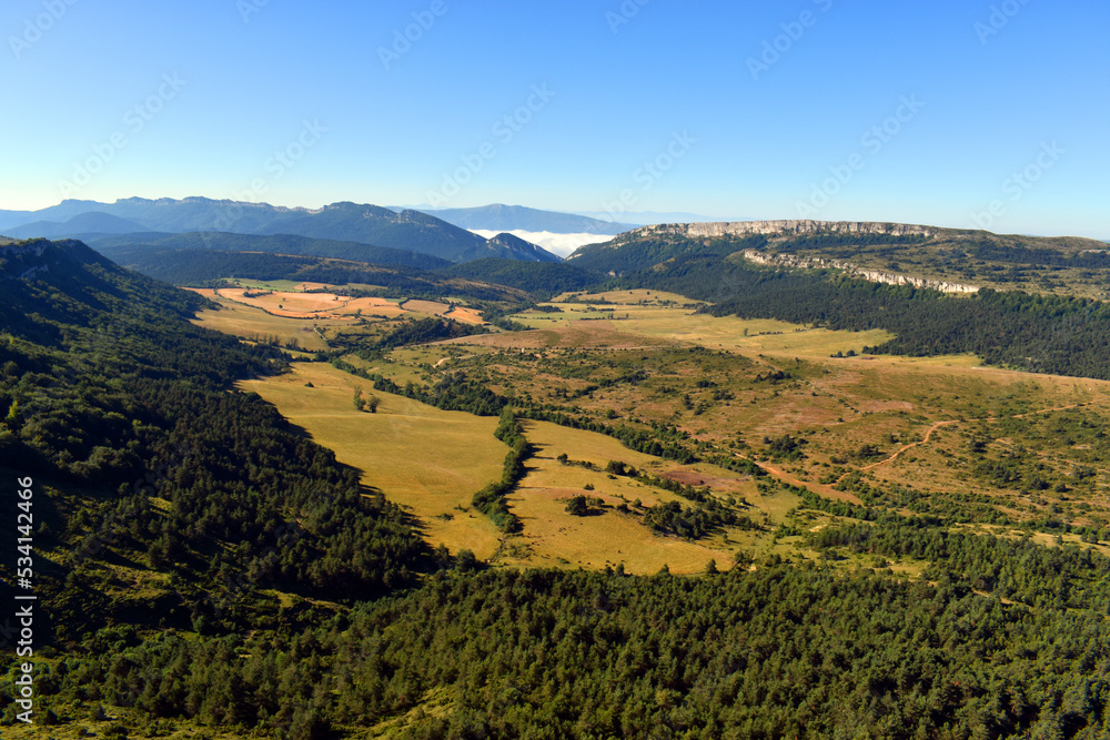 Fototapeta premium Panoramic view of the Valderejo Natural Park. Alava. Basque Country. Spain
