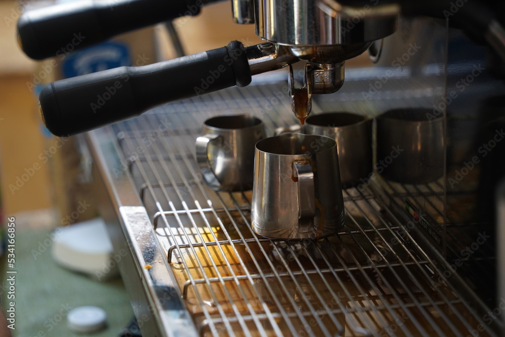 Making strong coffee in a carob coffee machine