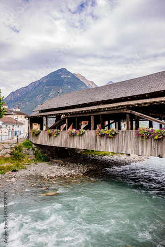 Le Pont de la Bâtiaz à Martigny en Suisse