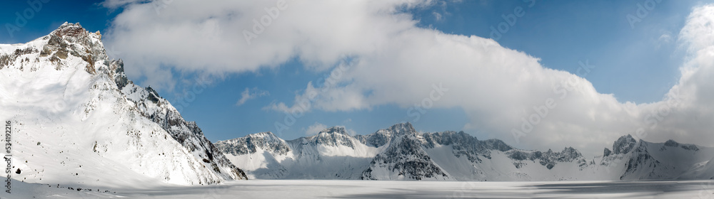 Heaven Lake, Tianchi in Chinese, winter landscape, caldera of Mount Paektu (Baekdu), volcano on Sino-Korean border, Changbai Mountains, Yanbian Korean Autonomous Prefecture (Yeonbyeon), Jilin, China