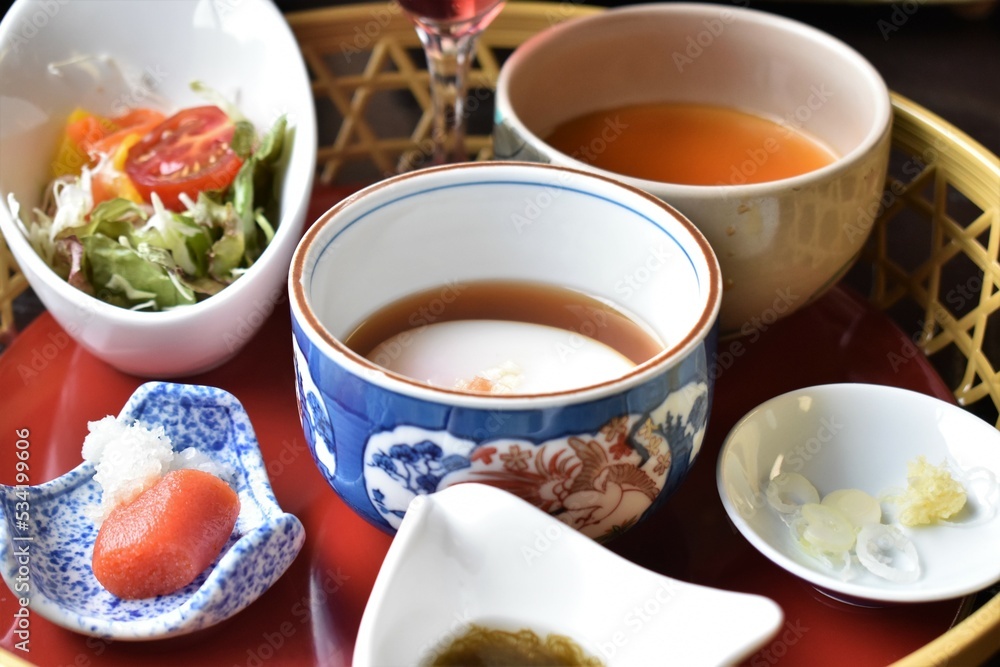 旅館の朝食、温泉卵 旅館の朝食、温泉卵