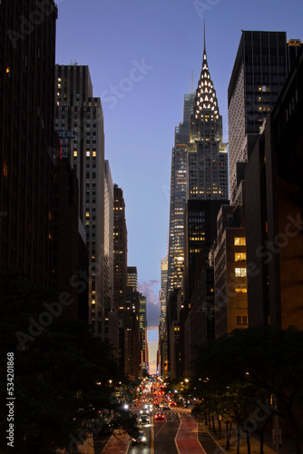 マンハッタンの中心を東西に横切る通り © Kay-G