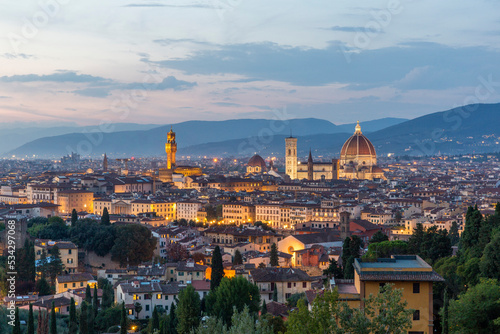 Obraz na płótnie Evening view of Florence old town and Cathedral with the Brunelleschi Dome w salonie
