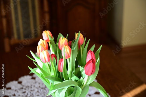 fresh tulips in a vase , nature, tulipany, kwiaty, kwiaty w wazonie, Poland