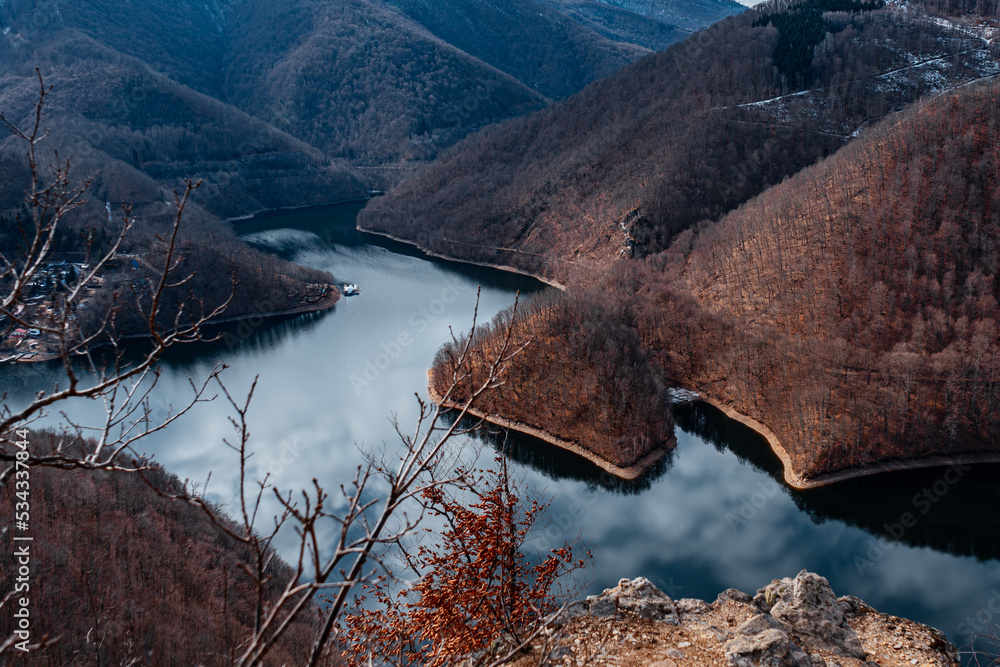 Tarnita Lake from the Lucaci's Stone (Piatra lui Lucaci) hiking trail in  Romania during winter Stock Photo | Adobe Stock
