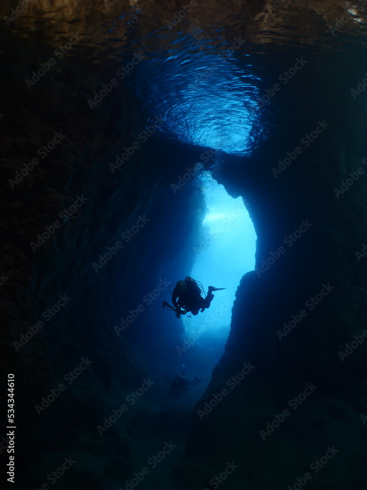 sun beam and rays sun shine underwater in caves and caverns backgrounds scuba divers to explore sun beam and rays sun shine underwater in caves and caverns backgrounds scuba divers to explore
