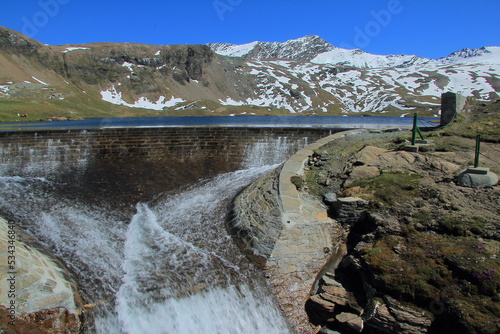 The beautifull walk for the miserin lake