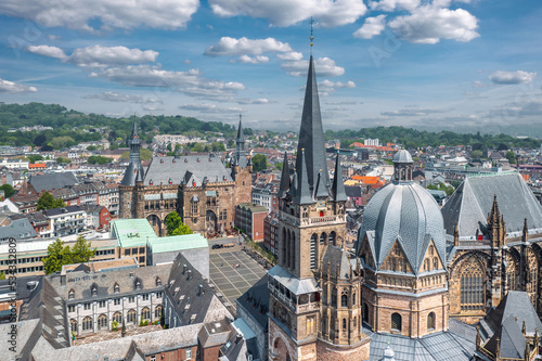 Obraz na płótnie Cityscape of Aachen (Germany). Aerial view of Aachen Cathedral (German: Aachener Dom) with Katschhof square and Town Hall (Rathaus) in background w salonie