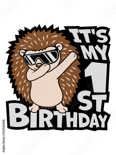 1st birthday dabbing Igel 
