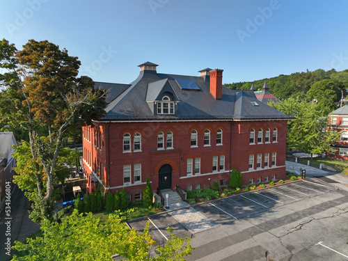 Φωτογραφία Belmont Gallery of Art at 19 Moore Street in historic town center of Belmont, Massachusetts MA, USA