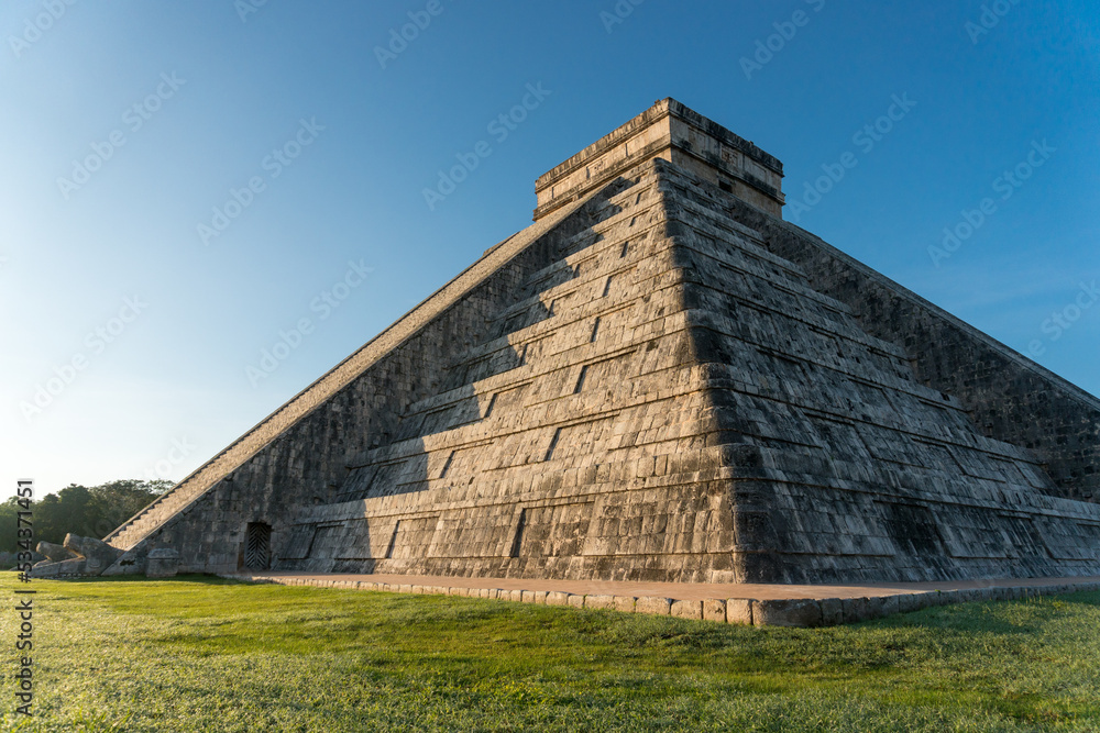 mayan pyramid