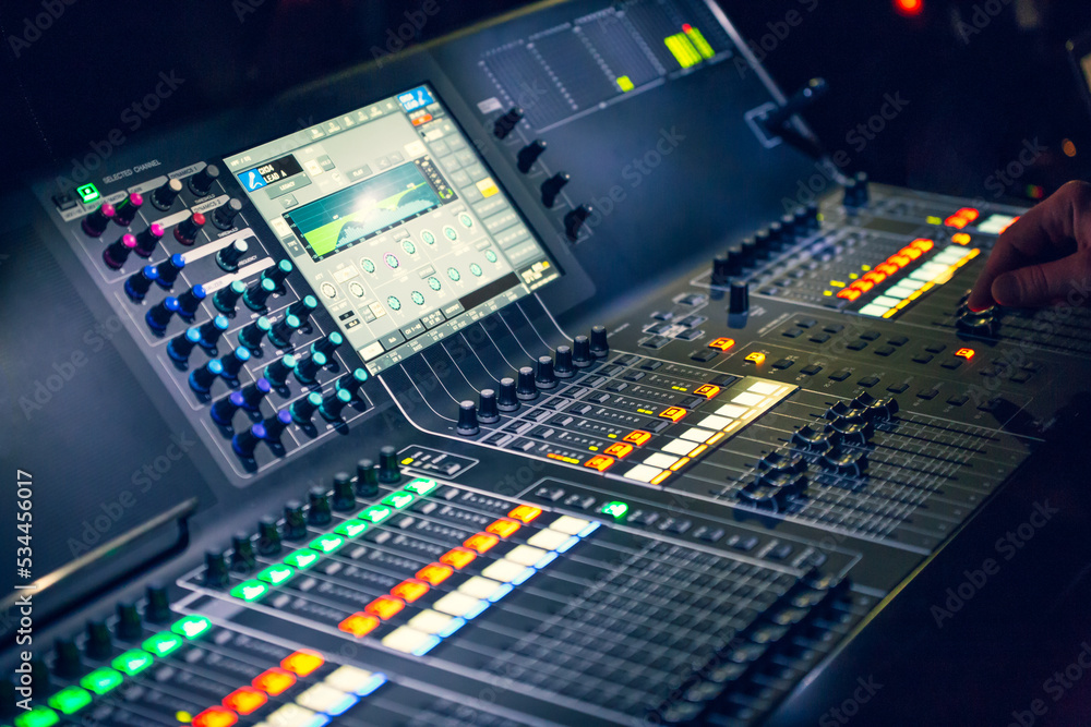 audio mixing console audio mixing console