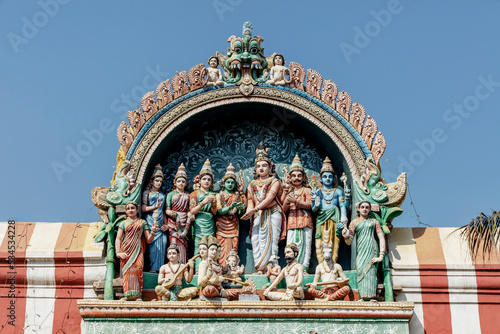 Фотография God Shiva weds Parvathi in the presence of Vishnu, Bramah, Naradha and other rishis