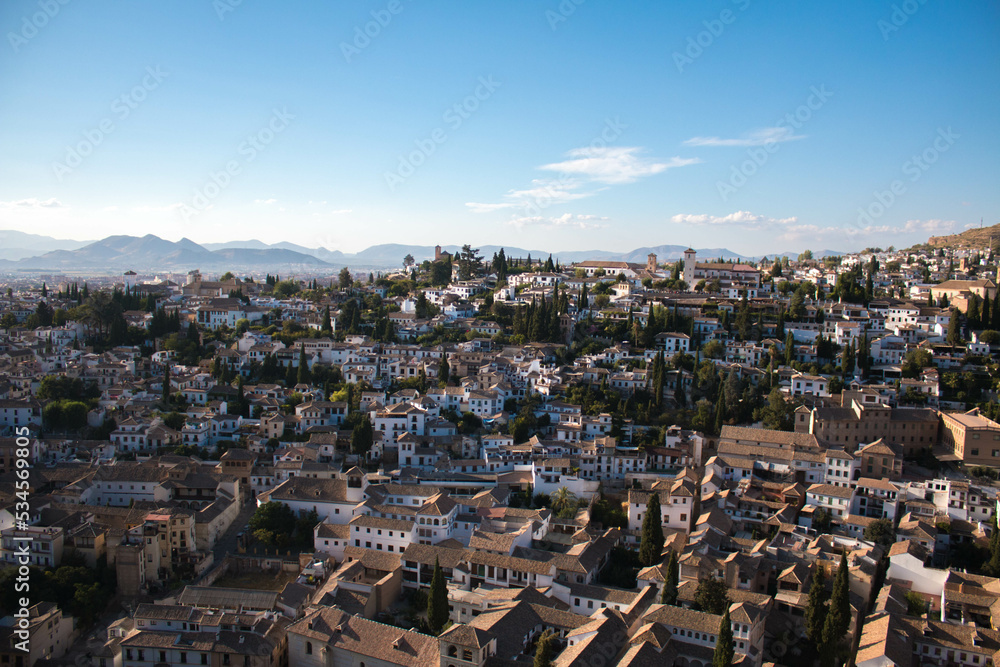 Vistas espectaculares de Granada desde la Alhambra 