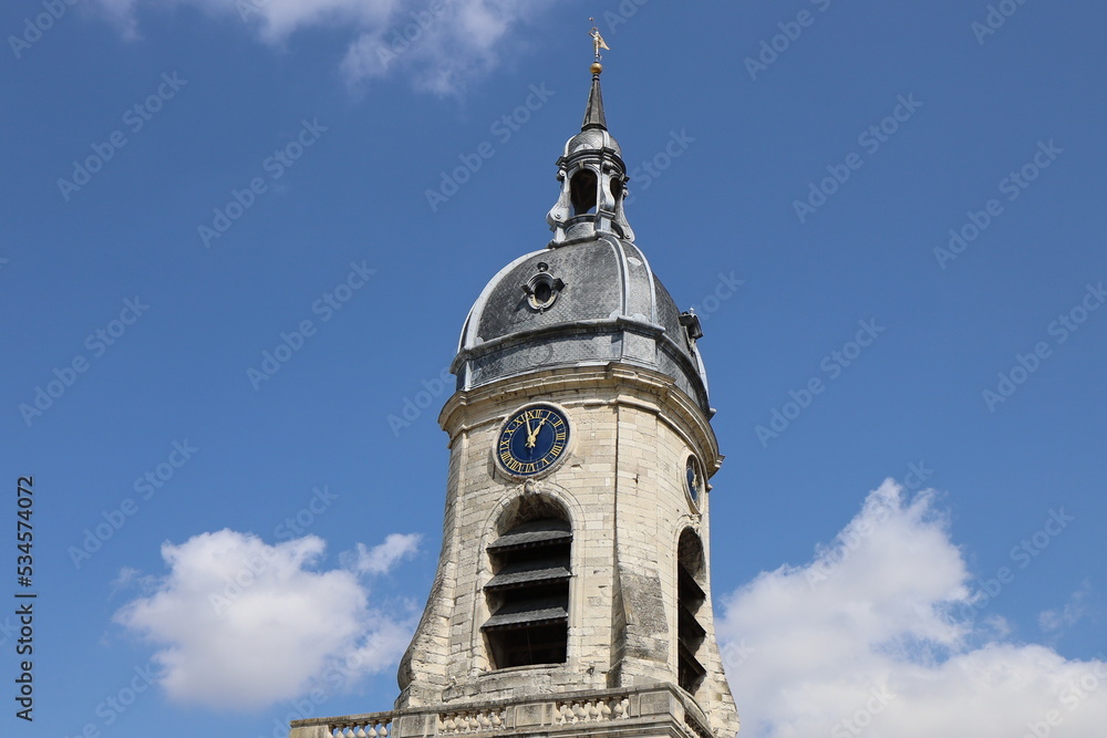 Le beffroi, tour de l'horloge, ville de Amiens, département de la Somme, France