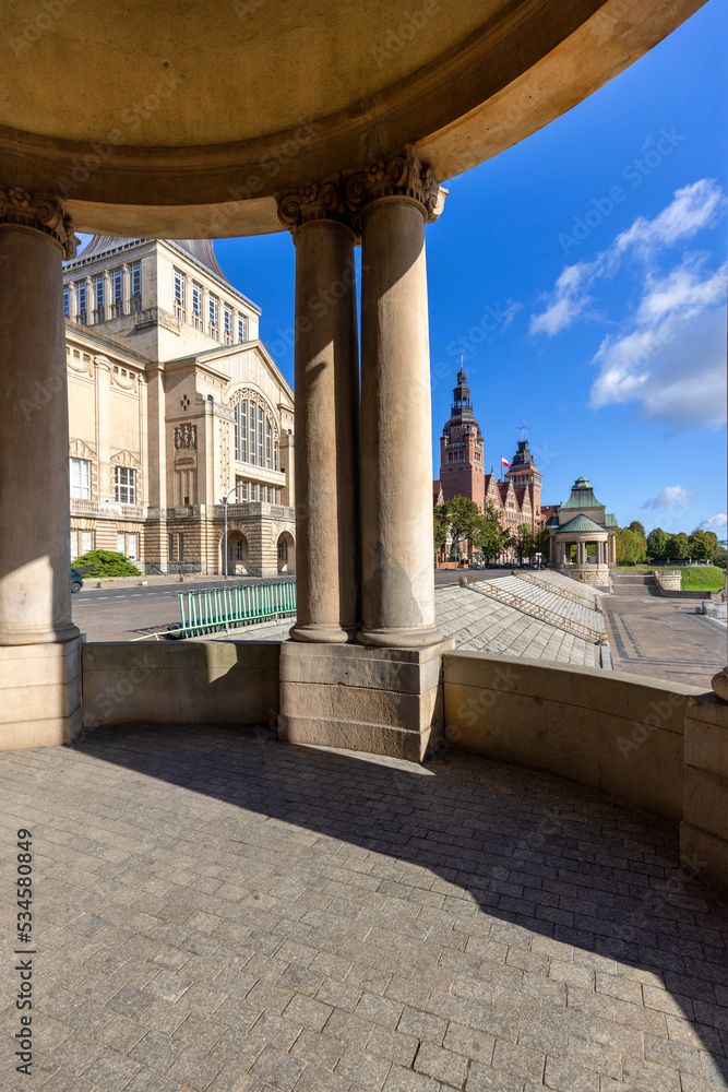 Fototapeta premium The Chrobry Embankment, observation deck, National Museum and Szczecin Voivodeship Office, Szczecin, Poland