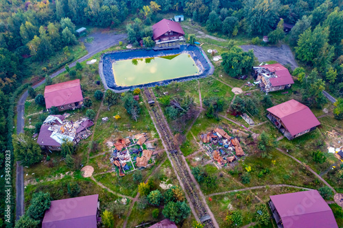 Ukraine War Babushkin Sad Hotel | Ukraine Krieg - Zerstörtes Hotel in Kiew aus der Luft photo