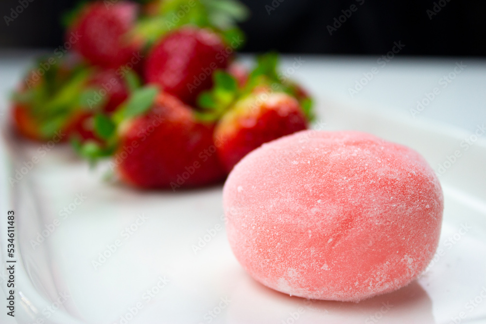 Mochi with fruits, fresh strawberries, dessert, food
Mochi with fruits, fresh strawberries, dessert, food