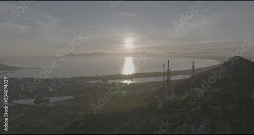 Alcudia Montañas antenas repetidor tv estilo holliwood 50fps (Formato D-log para edición y corrección de color profesional)
 photo