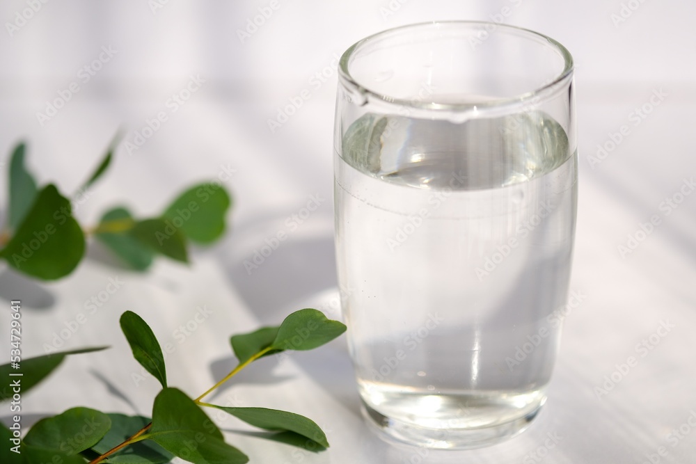 水 水