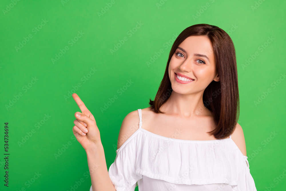 Photo of pretty lady satisfied bright grin rejoice whitening teeth offer dentist procedure empty space isolated on green color background Photo of pretty lady satisfied bright grin rejoice whitening teeth offer dentist procedure empty space isolated on green color background