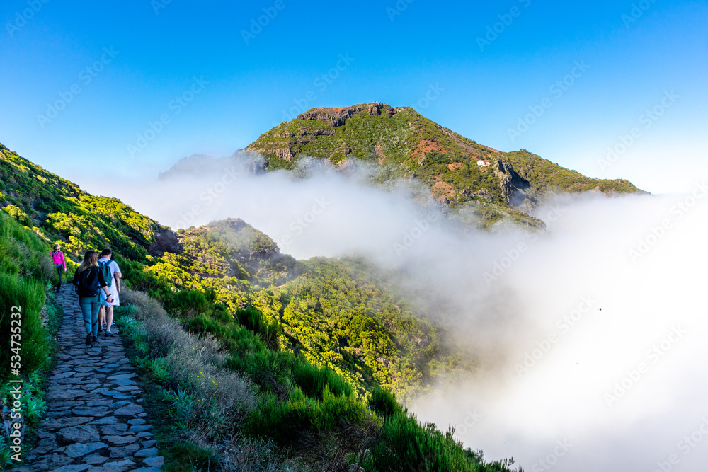 Wanderung zum höchsten Punkt auf der Azoreninsel Madeira - dem Pico Ruivo - Portugal