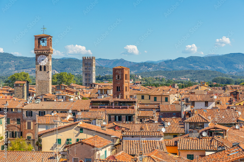 Panorama de Lucques, Italie, depuis le Campanile de la Cathédrale Saint-Martin