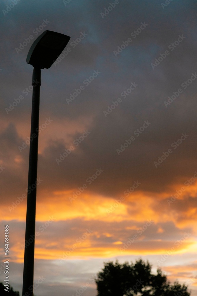 sunset nubes rojas