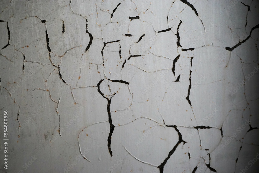 Fototapeta premium Alte weiße Stahlfläche mit Rissen und Muster