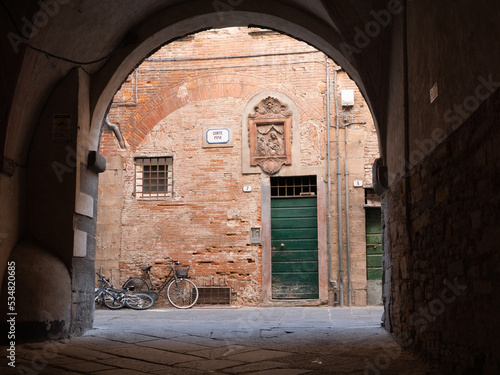 suggestivo scorcio della città di Lucca, in Toscana photo