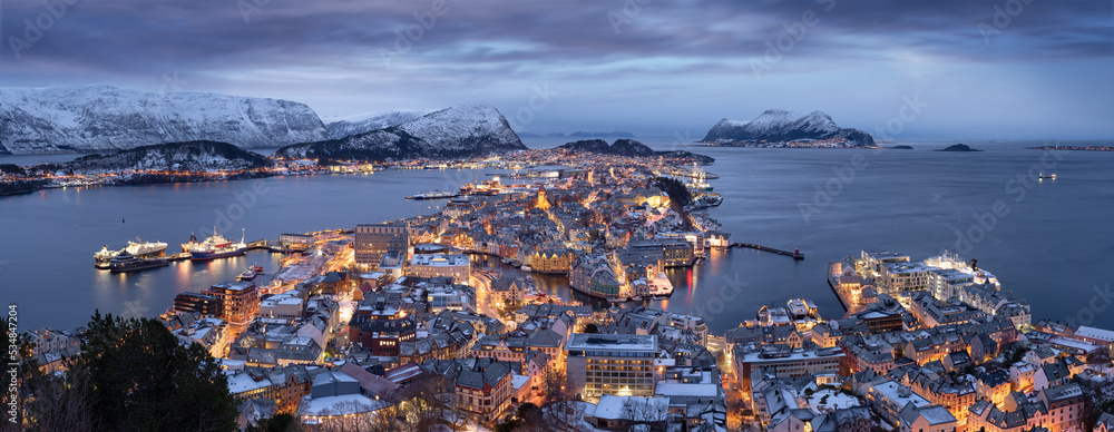 Panorama of Alesund in the snow on a winter evening, Norway - obrazy, fototapety, plakaty 