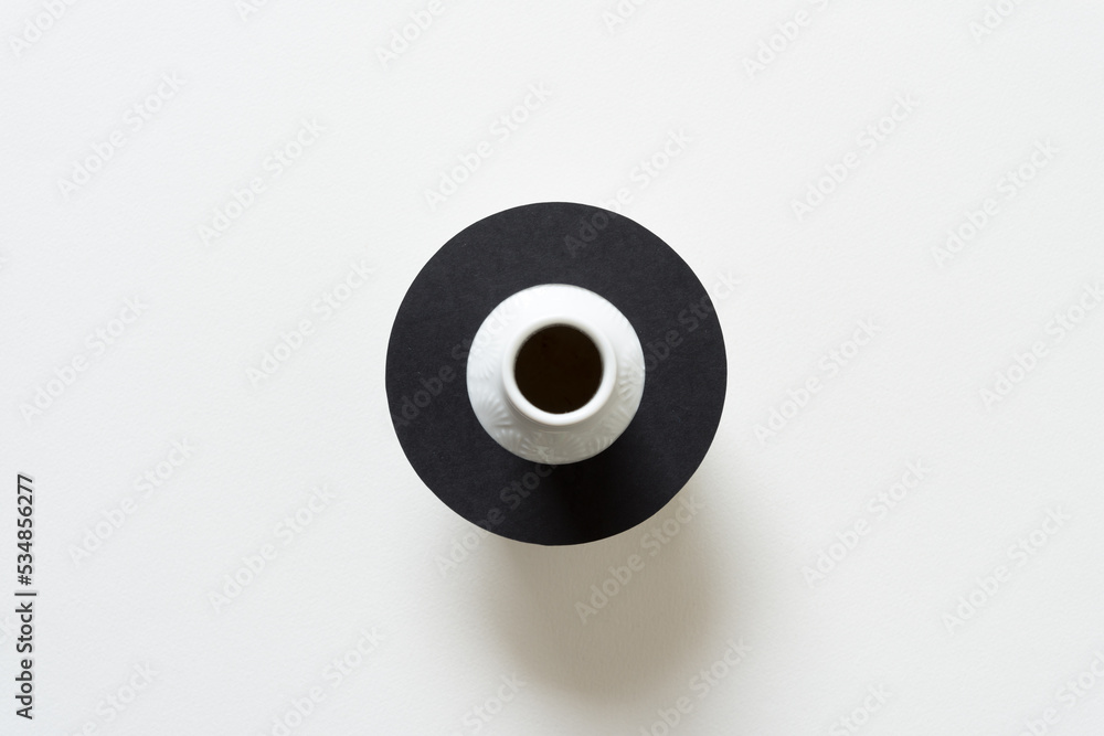 3d object fitted with grungy black paper ring 3d object fitted with grungy black paper ring